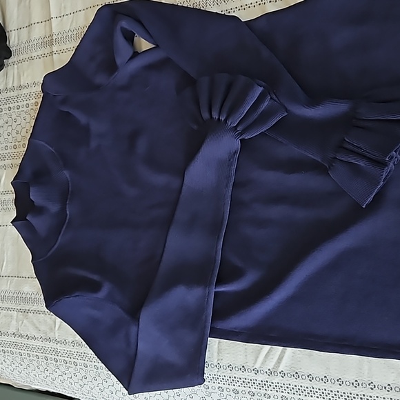 COS deep plum knit mock neck top with ruffled sleeves. - Picture 5 of 6